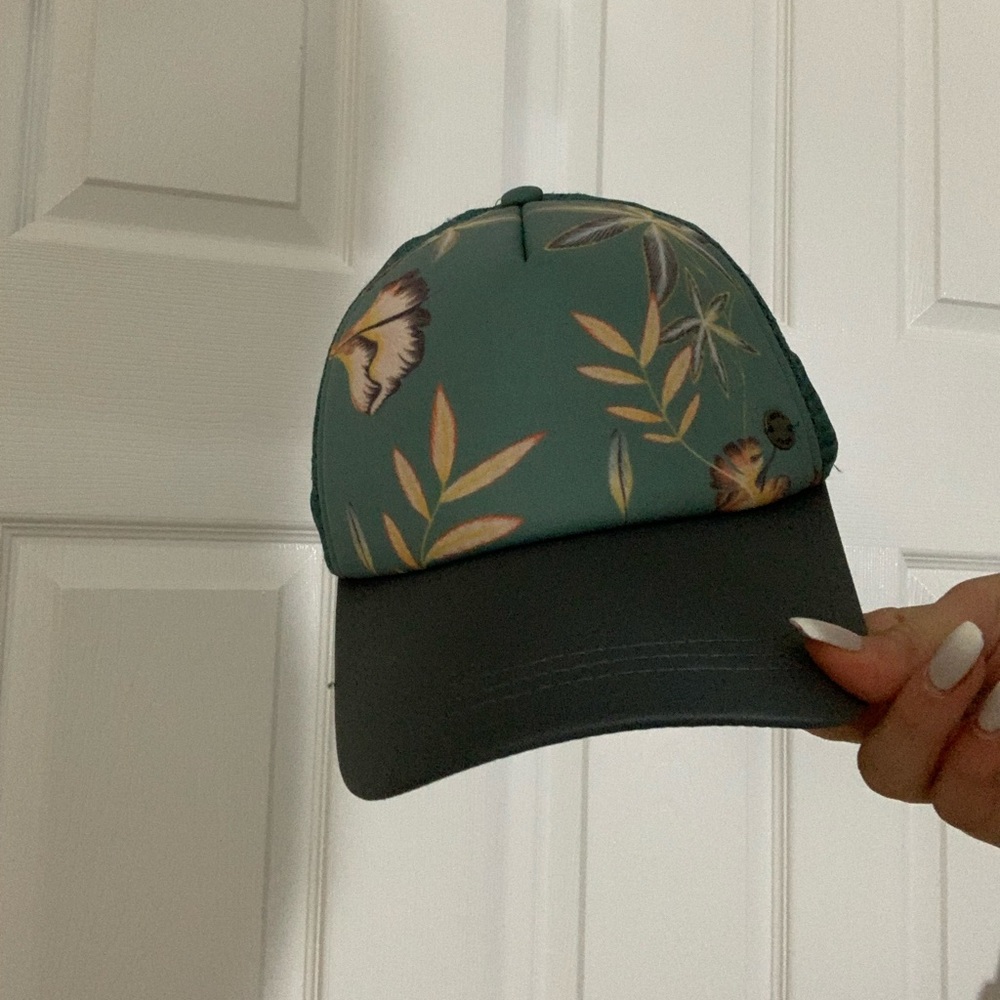 very cute summer hat